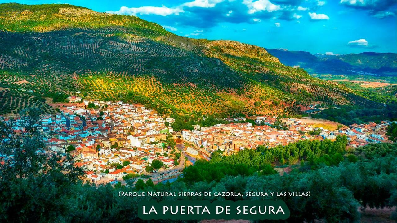 בית הארחה La Puerta de Segura 	La Vieja Parra מראה חיצוני תמונה