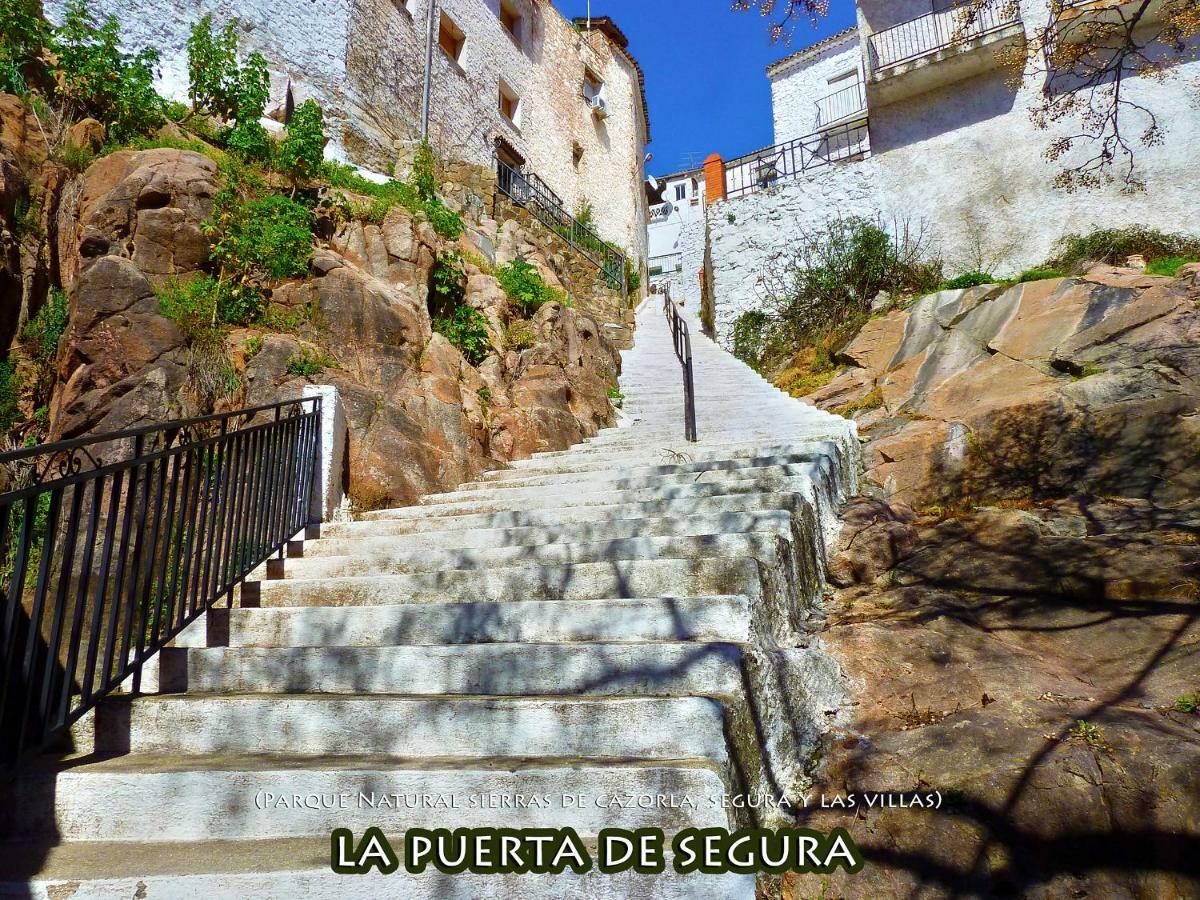 בית הארחה La Puerta de Segura 	La Vieja Parra מראה חיצוני תמונה
