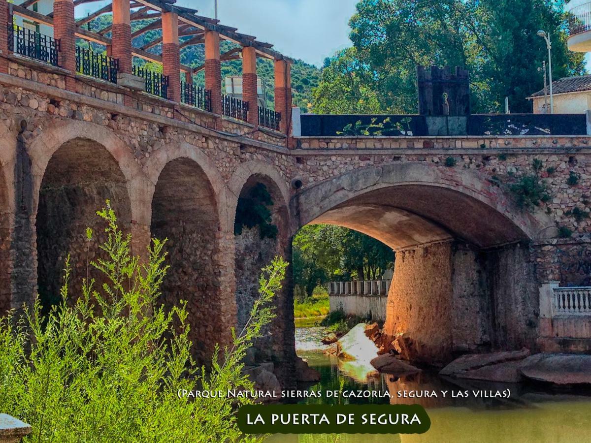 בית הארחה La Puerta de Segura 	La Vieja Parra מראה חיצוני תמונה