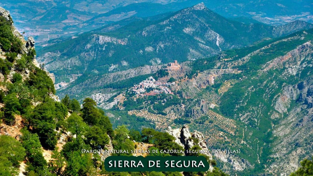 בית הארחה La Puerta de Segura 	La Vieja Parra מראה חיצוני תמונה